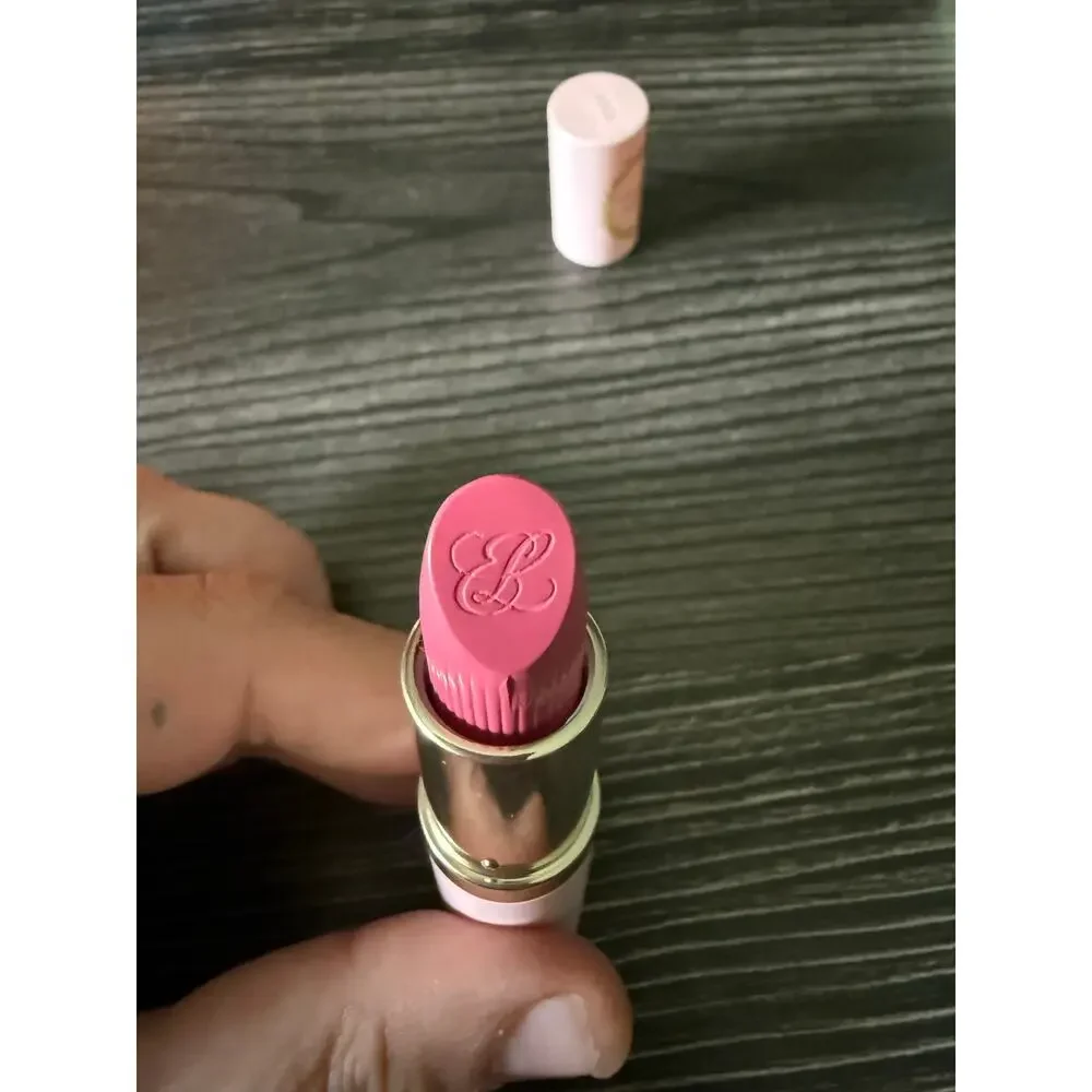 NWOT Estēe Lauder x Ladurée Makeup Bundle